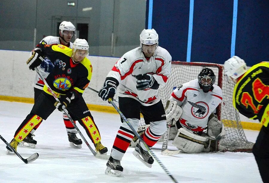 Нхл 40 татарстан любители. Ночная хоккейная лига галкин. Ночная хоккейная лига 40 плюс орел. Нхл ночная хоккейная лига. Нхл 40 спб.