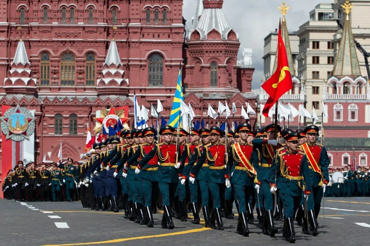 Парад 9 мая 2023 в Москве на красной площади. Парад Победы на красной площади 2022. Парад Победы 9 мая 2022 в Москве. Парад 9 мая в Москве 2022 на красной площади.