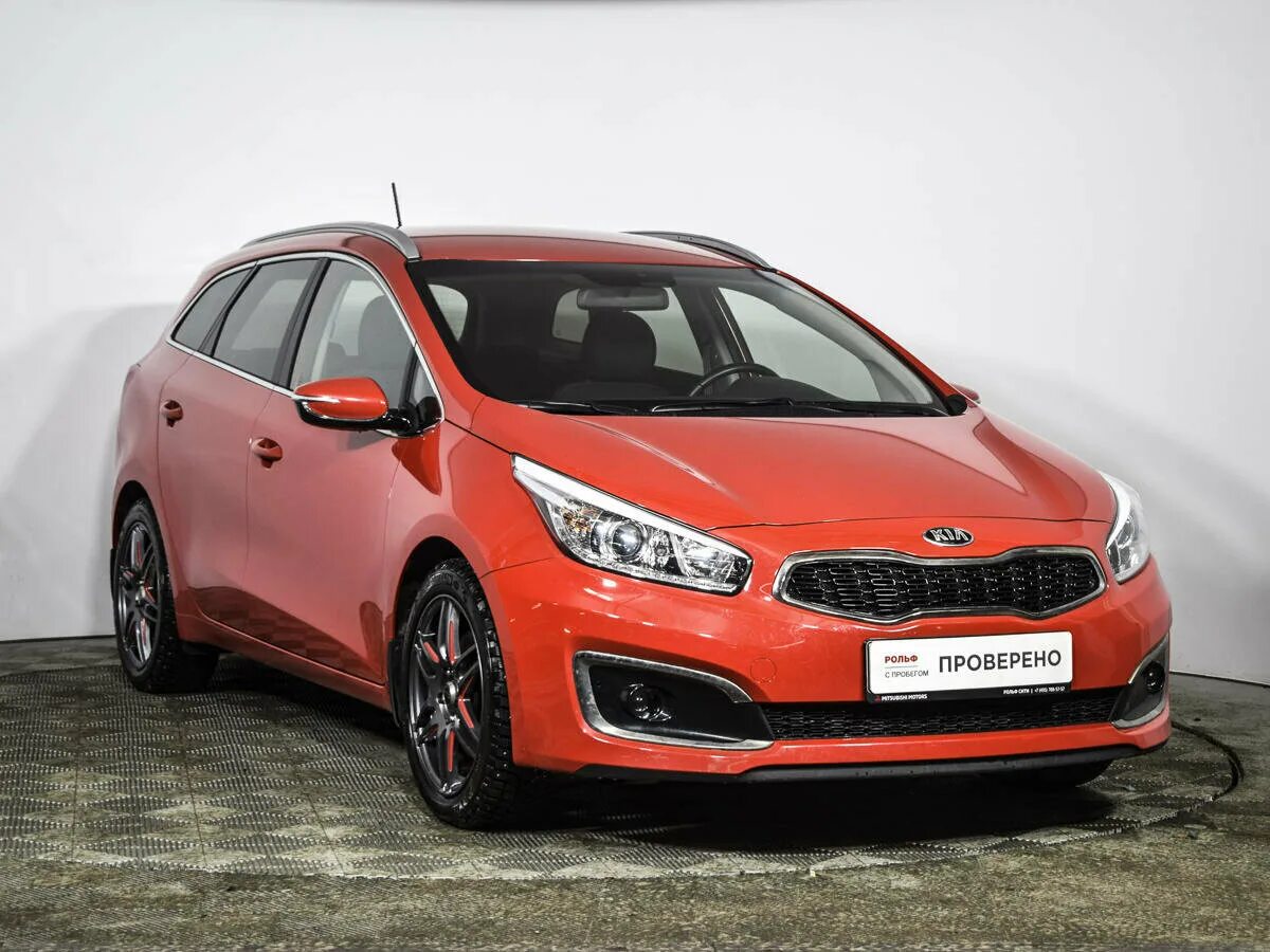 Kia Ceed 2 красная. Kia Ceed 2 Рестайлинг универсал. Kia Ceed 2 красная Рестайлинг. Киа СИД 2 красный.