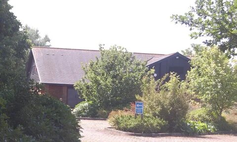 File:Kingdom Hall, Banstead Road, Ewell (July 2020) (3).JPG - Wikipedia