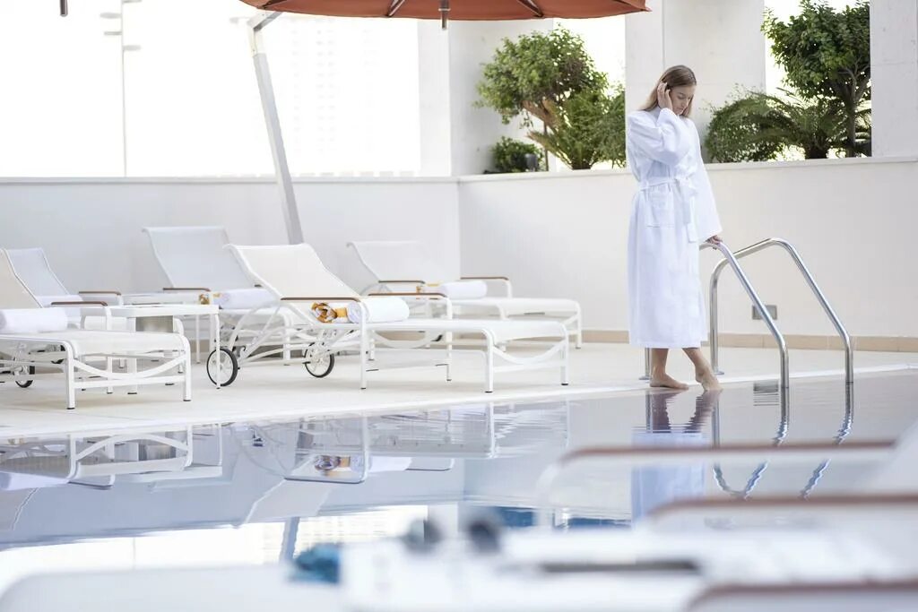 Novotel sharjah expo centre 4*. Novotel fujairah 4 фуджейра. Новотель шарджа экспоцентр фото отеля. Новотель шарджа. Novotel sharjah expo centre.