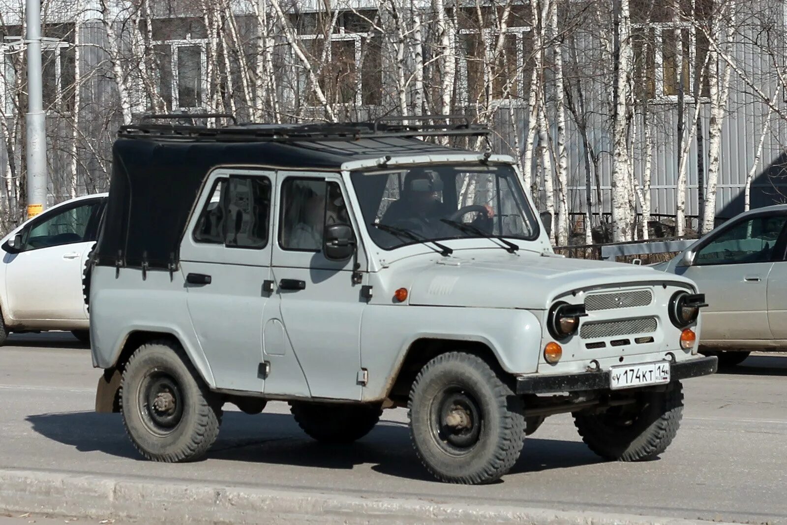 Уаз 31512 колеса. Уаз 31512-01. Уаз-31512 легковой автомобиль. Уаз-31512 легковой автомобиль. Уаз 469 3151.