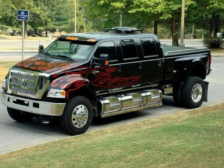 Большой джип форд ф 650. Форд ф 650. Ford f650 raptor. Ford f650 raptor. Большая машина широкая.