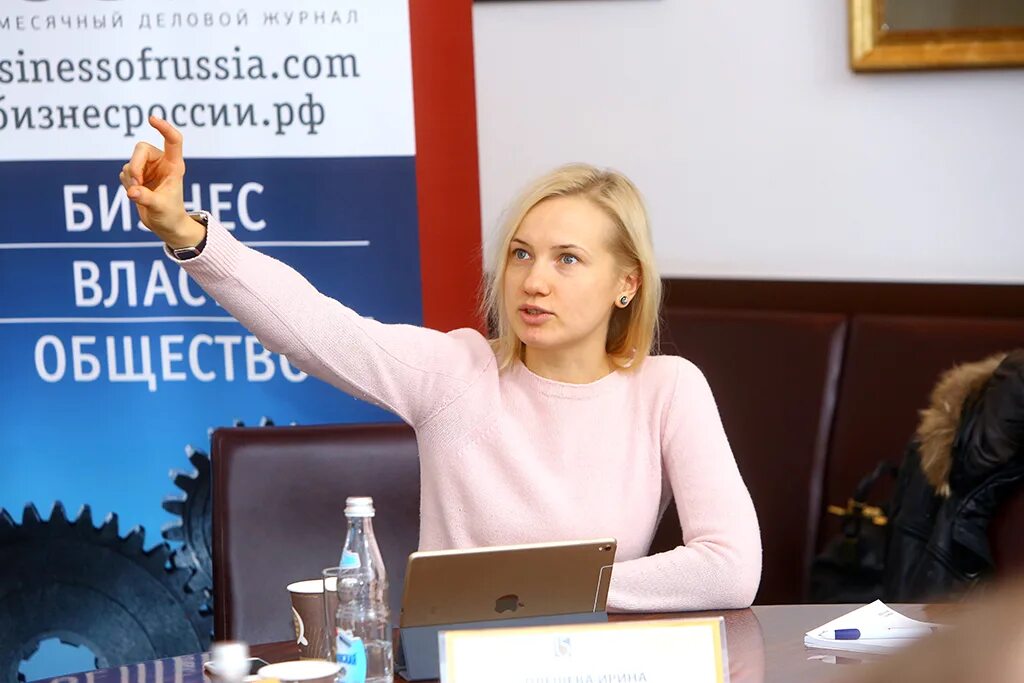 Ирина плещева биография личная жизнь Лауреат-невидимка. Как в Подмосковье хотели дать премии мёртвым и проституткам