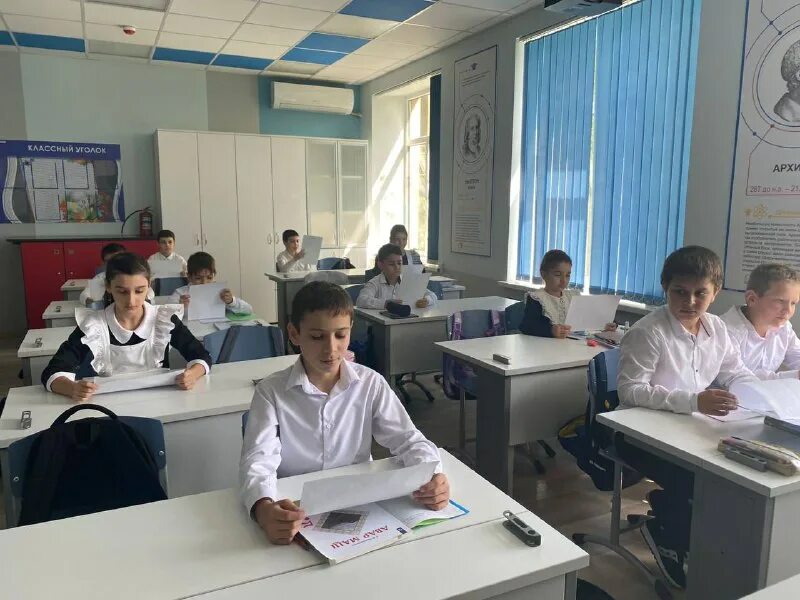 Бал лучших выпускников югры 2023. Конференции для школьников 2023 2024. Школа 4 ижевск. Конференции для школьников 2023 2024. Всероссийская олимпиада школьников 2022-2023.