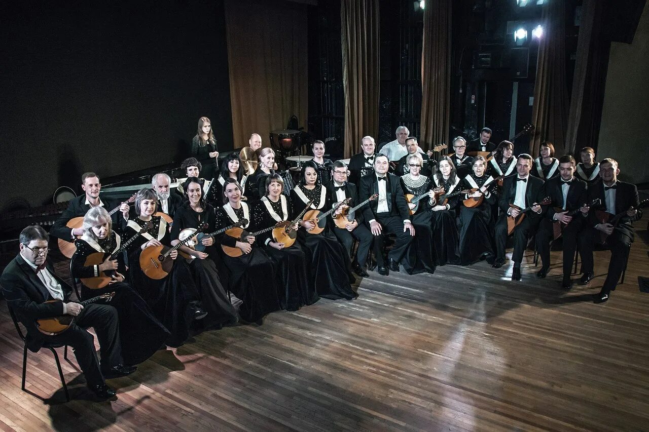 пермский оркестр народных инструментов имени салина. осиповский оркестр народных инструментов. дирижер оркестра народных инструментов. вятский оркестр русских народных инструментов им ф и шаляпина. народный оркестр русских народных инструментов.