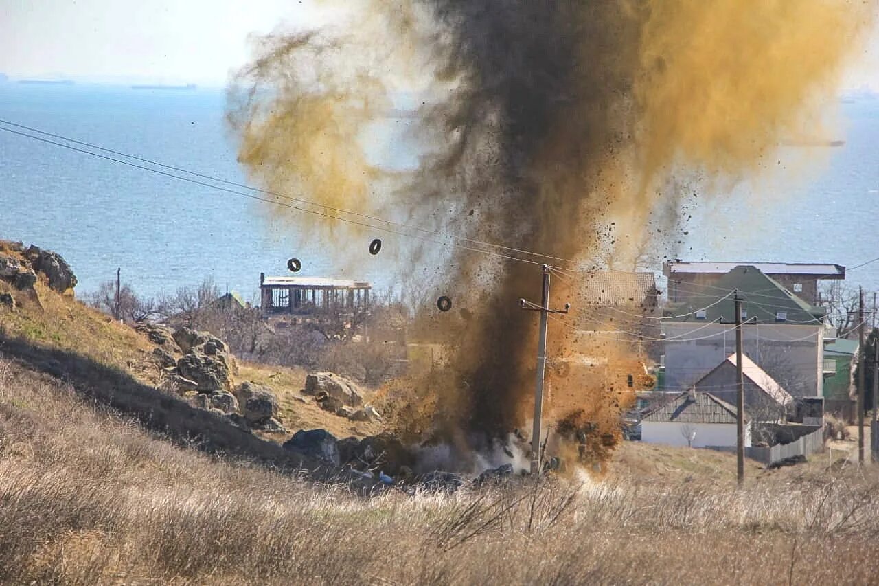 Новости крым бомбят. Взрывы в Крыму.