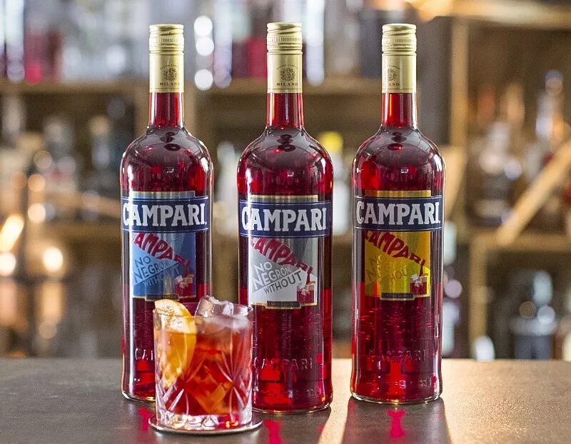 Ликер Кампари Биттер. Ликер Кампари аперитив. Красный Биттер Campari. Аперитив Кампари Биттер. Кампарь