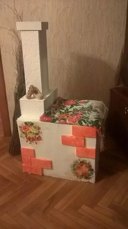 Русская печь из коробок. Печь из коробки. Как сделать печь из картона. Печь из картонных коробок. Макет русской печи.