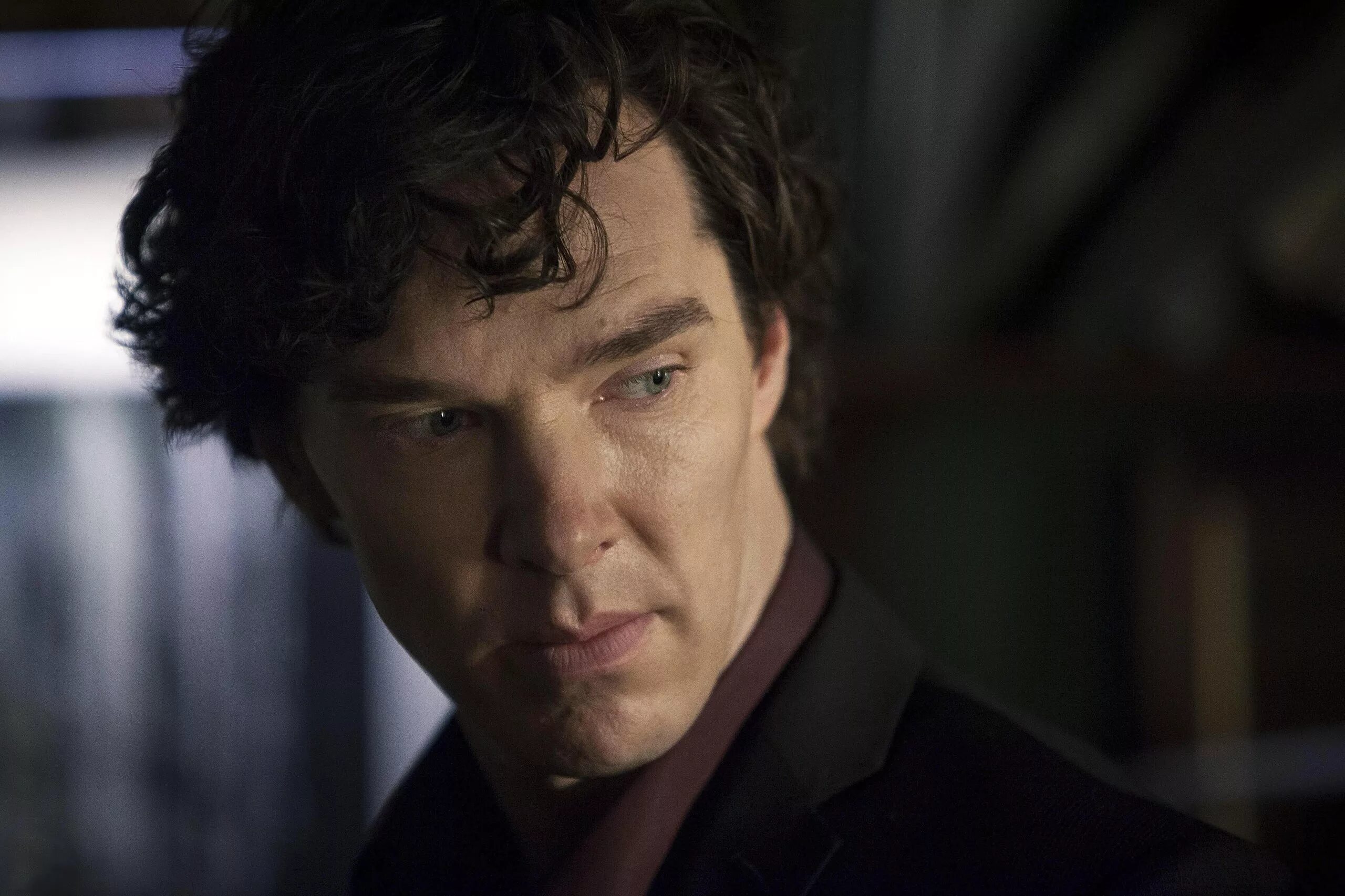 Sherlock 2010. Шерлок сериал 2010–2017. бенедикт камбербэтч шерлок. шерлок холмс бенедикт. benedict cumberbatch шерлок.