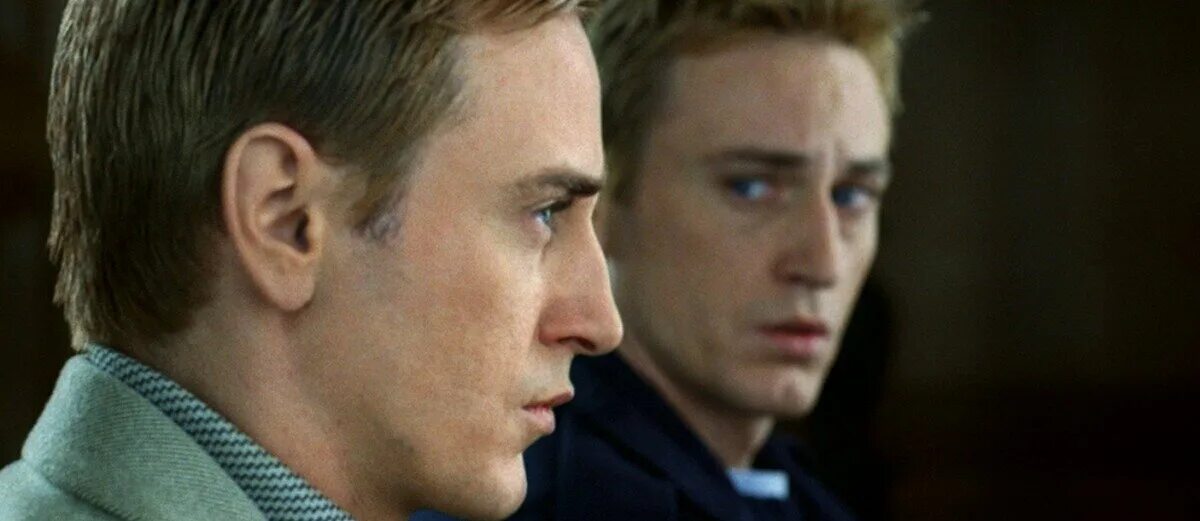 Двуличие 2005. Двуличие фильм 2005. двуличие 2005 триллер. бенуа мажимель в молодости. триллер двуличие 2005 г франция бельгия.