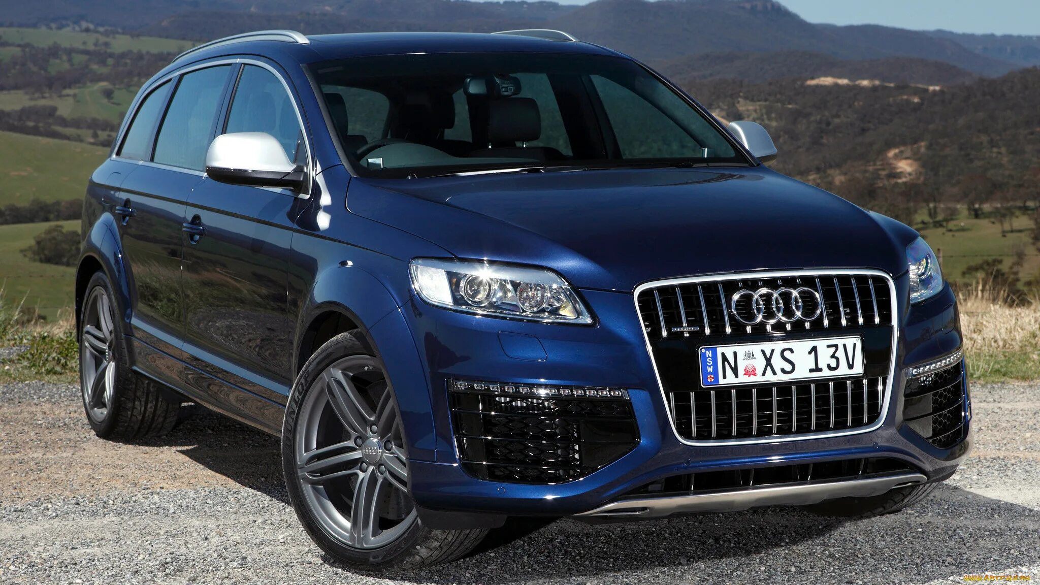 Купить ауди q7 в москве. Ауди q7. Ауди q7 quattro. Audi q7 v12. Audi q7 v12 TDI.