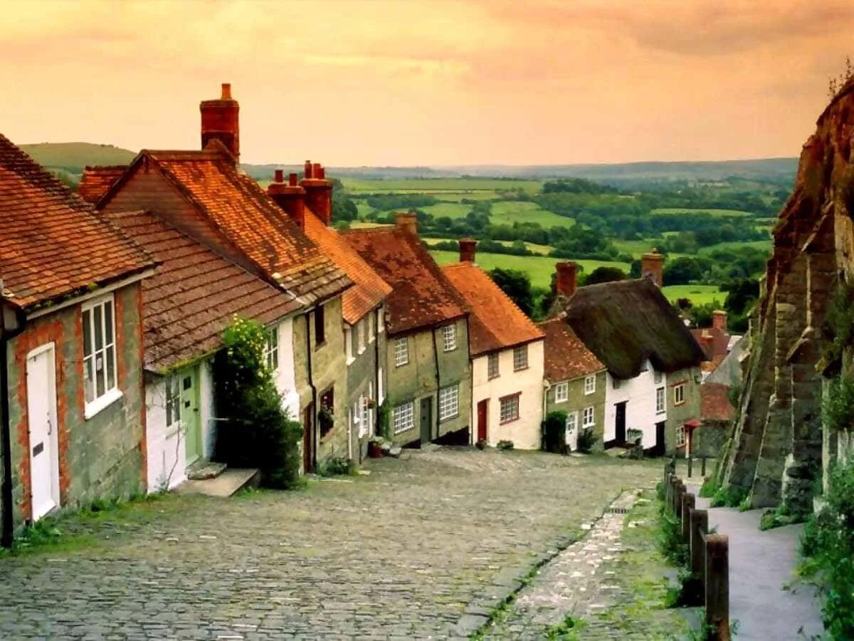 English village. Голд-Хилл (Gold Hill), Шафтсбери, Дорсет. Шефтсбери Англия. Город Шафтсбери Великобритания. Сельская Англия Йоркшир 19 век.