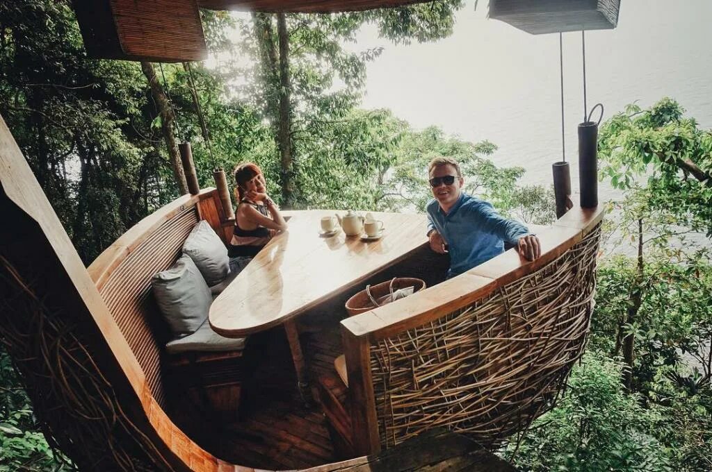 Rest nest. Soneva kiri в таиланде. ресторан птичье гнездо в таиланде. treepod dining, таиланд. bird s nest restaurant, soneva kiri eco resort, thailand.