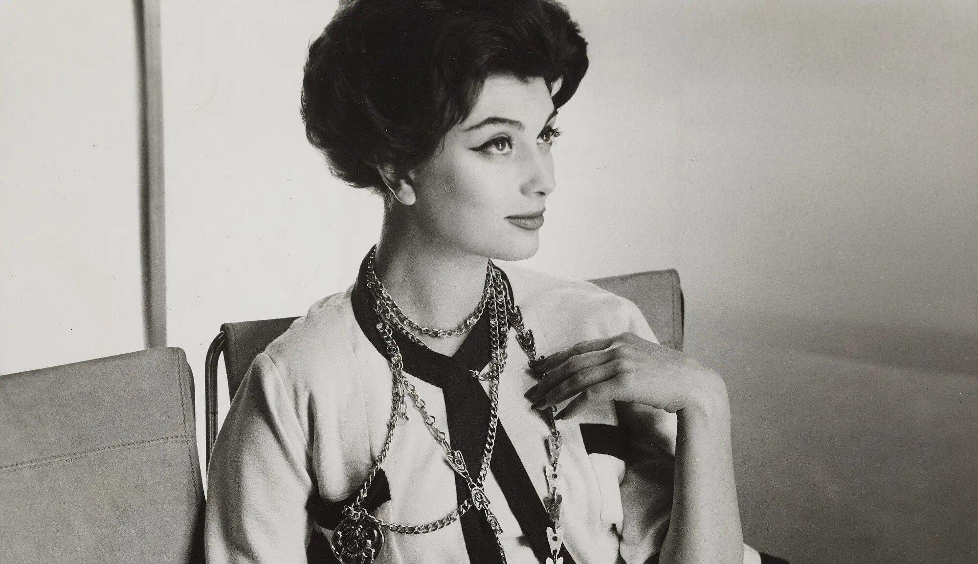 Коко шанель в молодости. Коко шанель (габриэль бонер). Коко шанель в молодости. Коко шанель в молодости. Коко шанель в молодости.