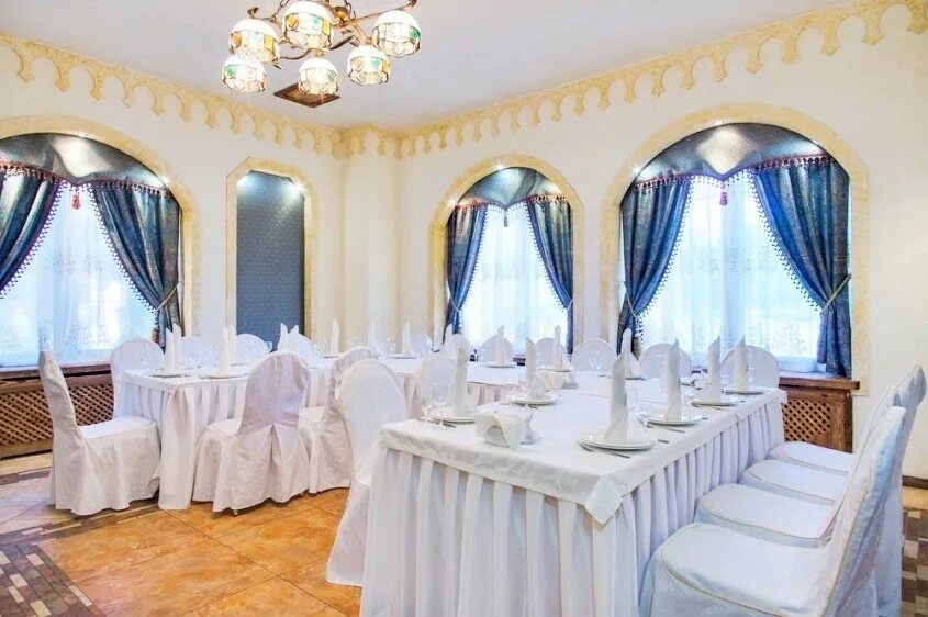 Ресторан шахин шах москва. Москва улица маршала захарова 6к1 шахин-шах. Ресторан шахин-шах в орехово москва. Ресторан шахин шах в орехово. Шахин-шах ресторан маршала захарова.