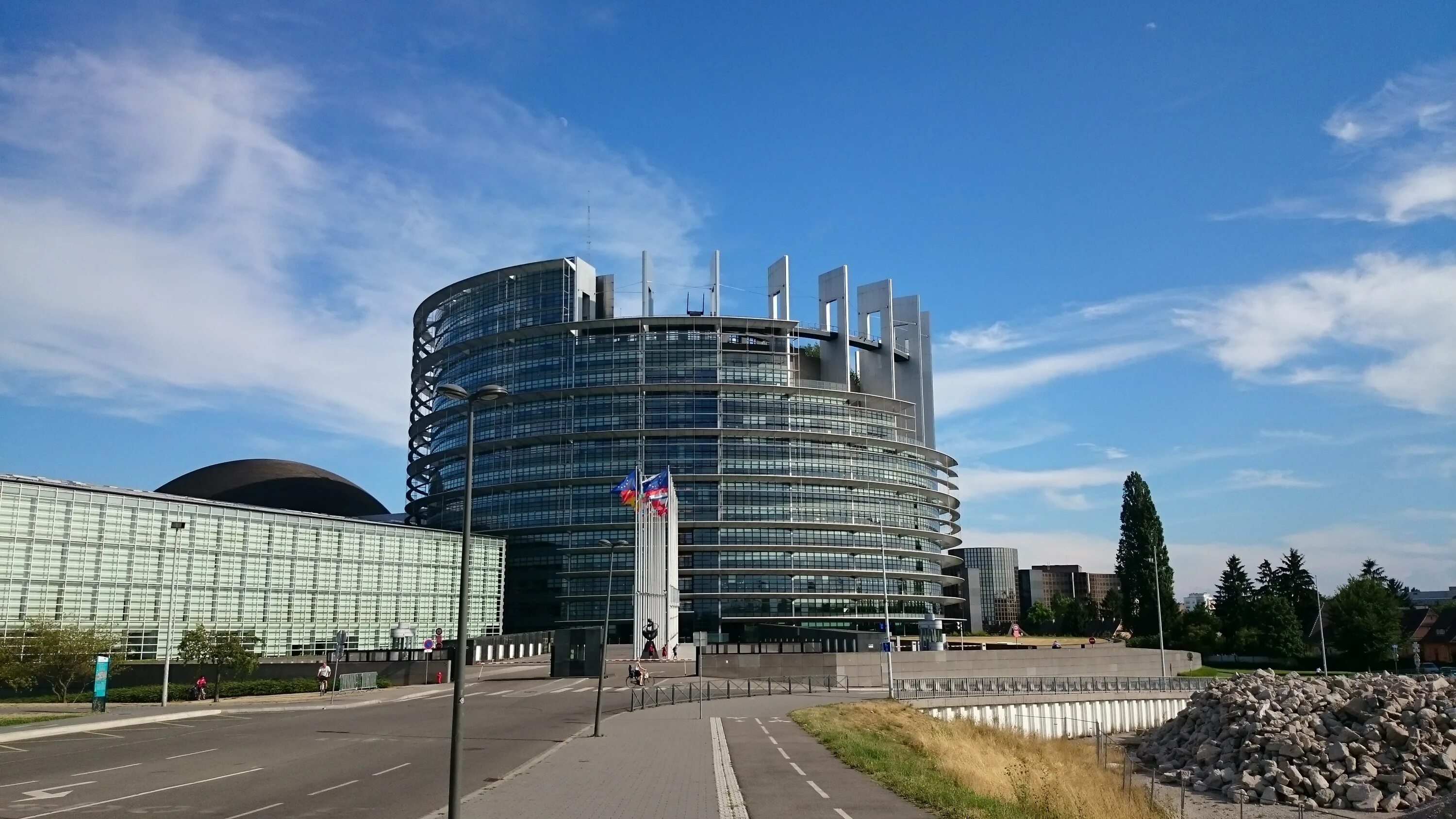 Европейский парламент Страсбург. Страсбург 2006 Европарламент. Здание парламента в Страсбурге. Здание Европарламента (the building of the European Parliament).