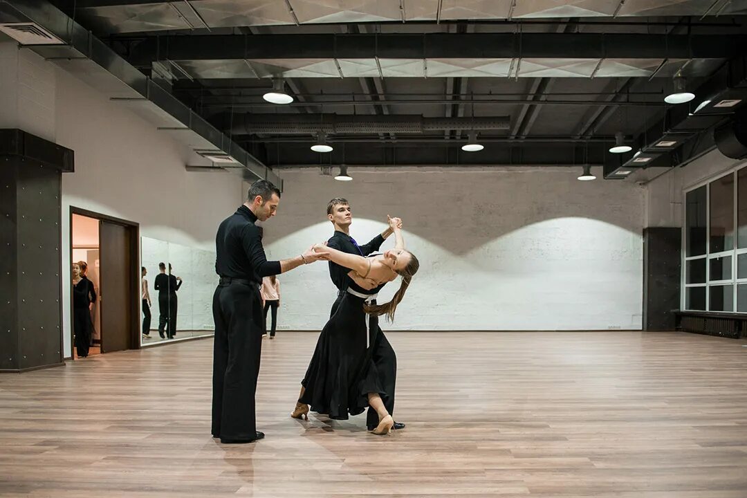 бальные танцы работа. телятникова милена бальные танцы. коршунов евгений бальные танцы. квик степ стандарт бальные танцы. бальные танцы работа.