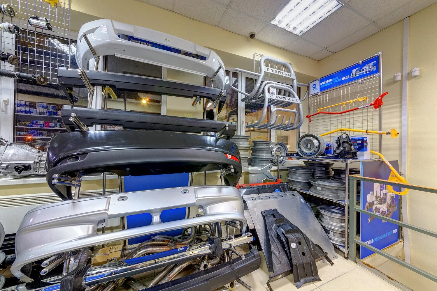 Стеллажи для магазина автозапчастей. Автомагазин ваз. Автозапчасти ваз. Оригинальные запчасти ваз. Оригинальные запчасти ваз.