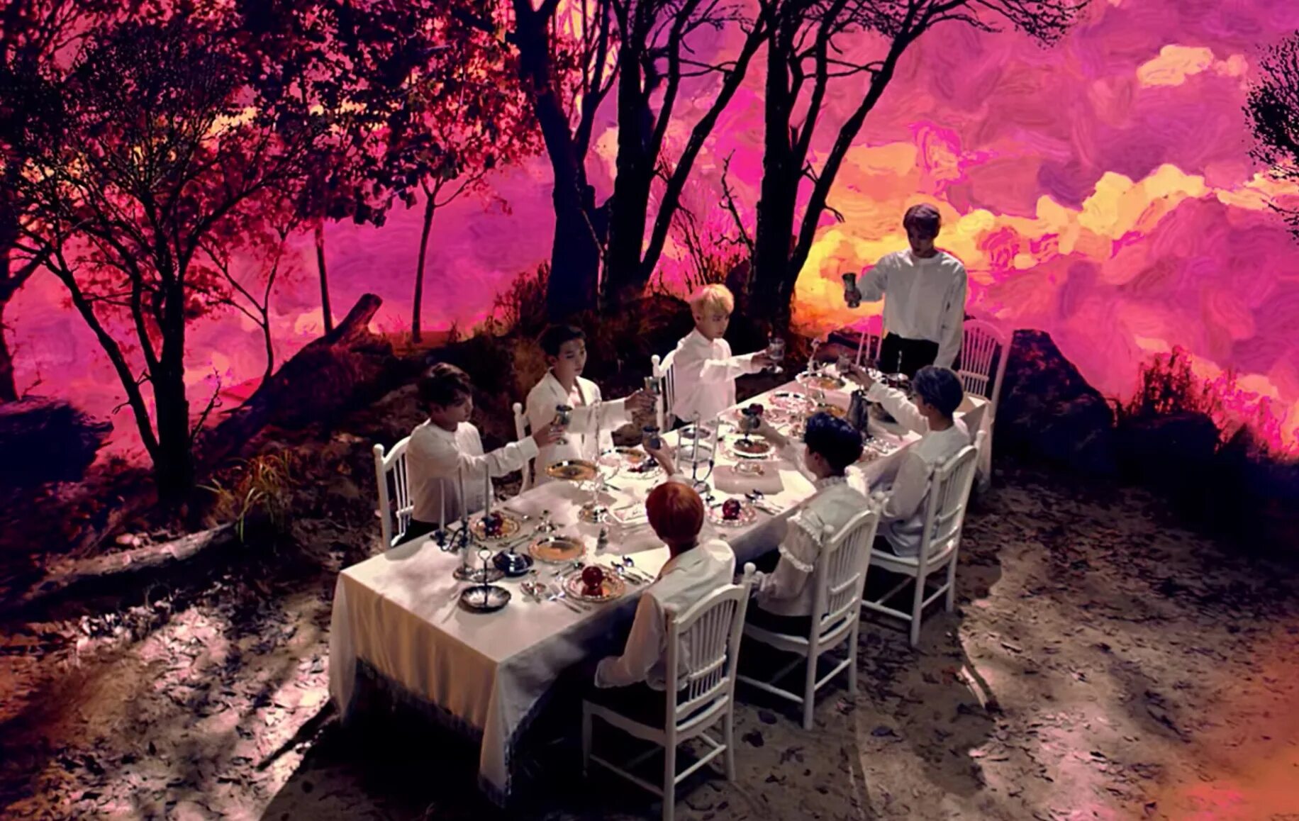 Bts эра blood sweat tears. Bts blood sweat tears чимин. Бтс блад свит энд тирс. Бтс блуд свит. Бтс блуд.