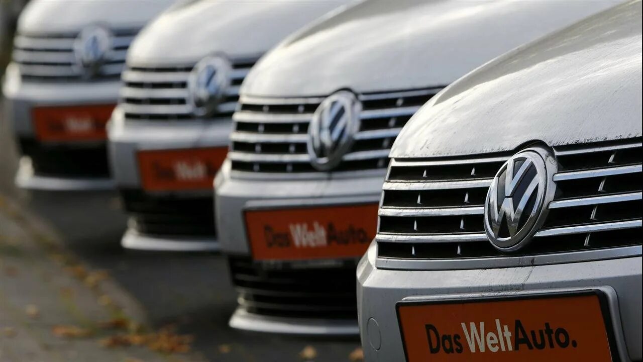 Купить фольксваген в германии. Концерн Фольксваген. Фольксваген di4. Volkswagen (марка автомобилей) 1985. Фольксваген di 3.