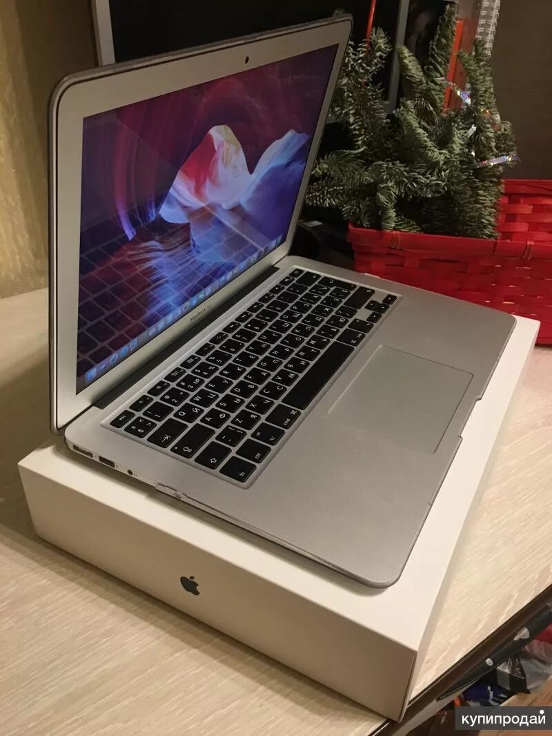 Ноутбук айфон 13. Apple MACBOOK Air 13. Макбук Air 13 128гб. MACBOOK 13.3. Макбук АИР 13 диагональ.