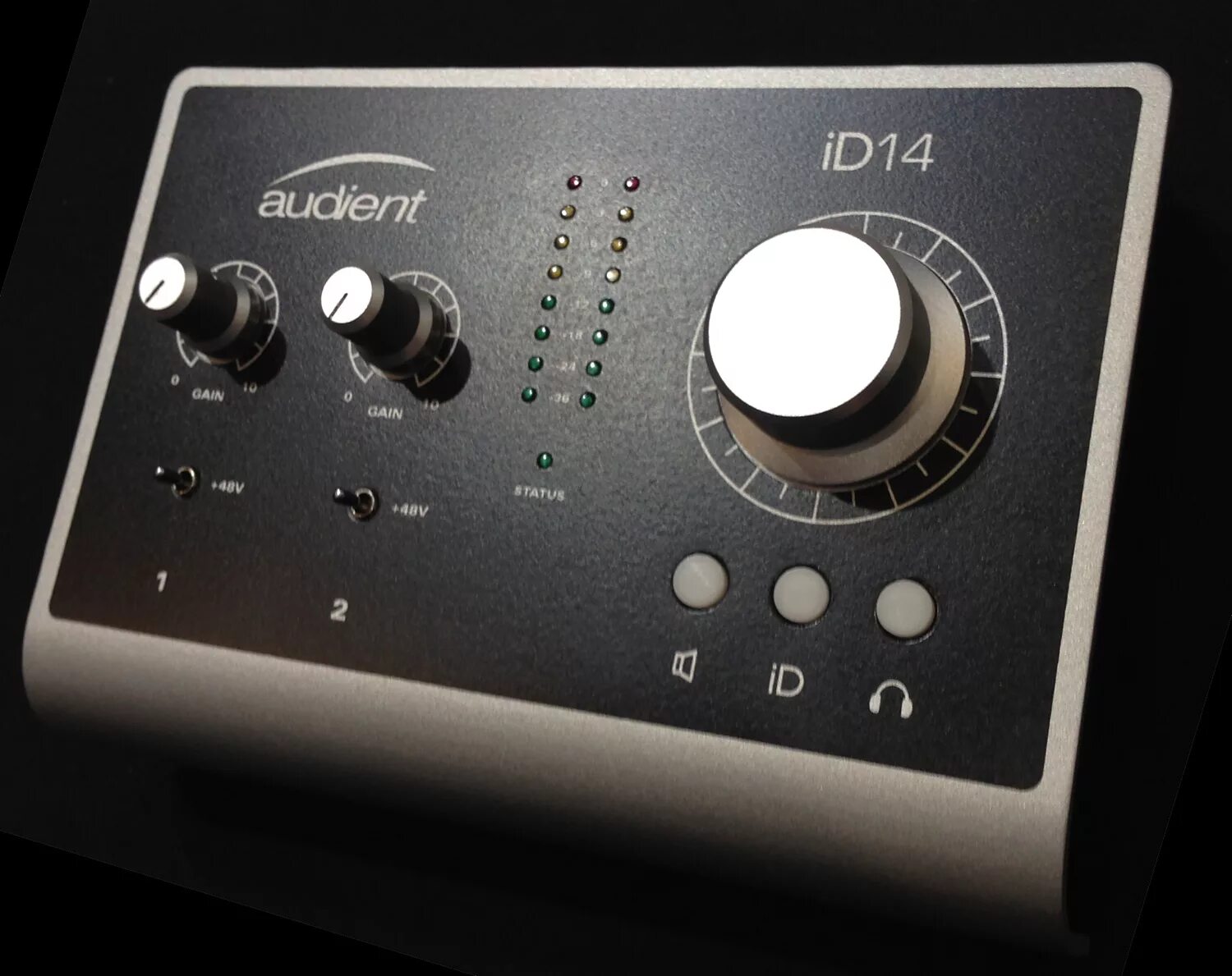 Audient id4 driver. Audient id14 mk2. audient id14 mk ii. звуковая карта audient id14. audient id14 mkii black.
