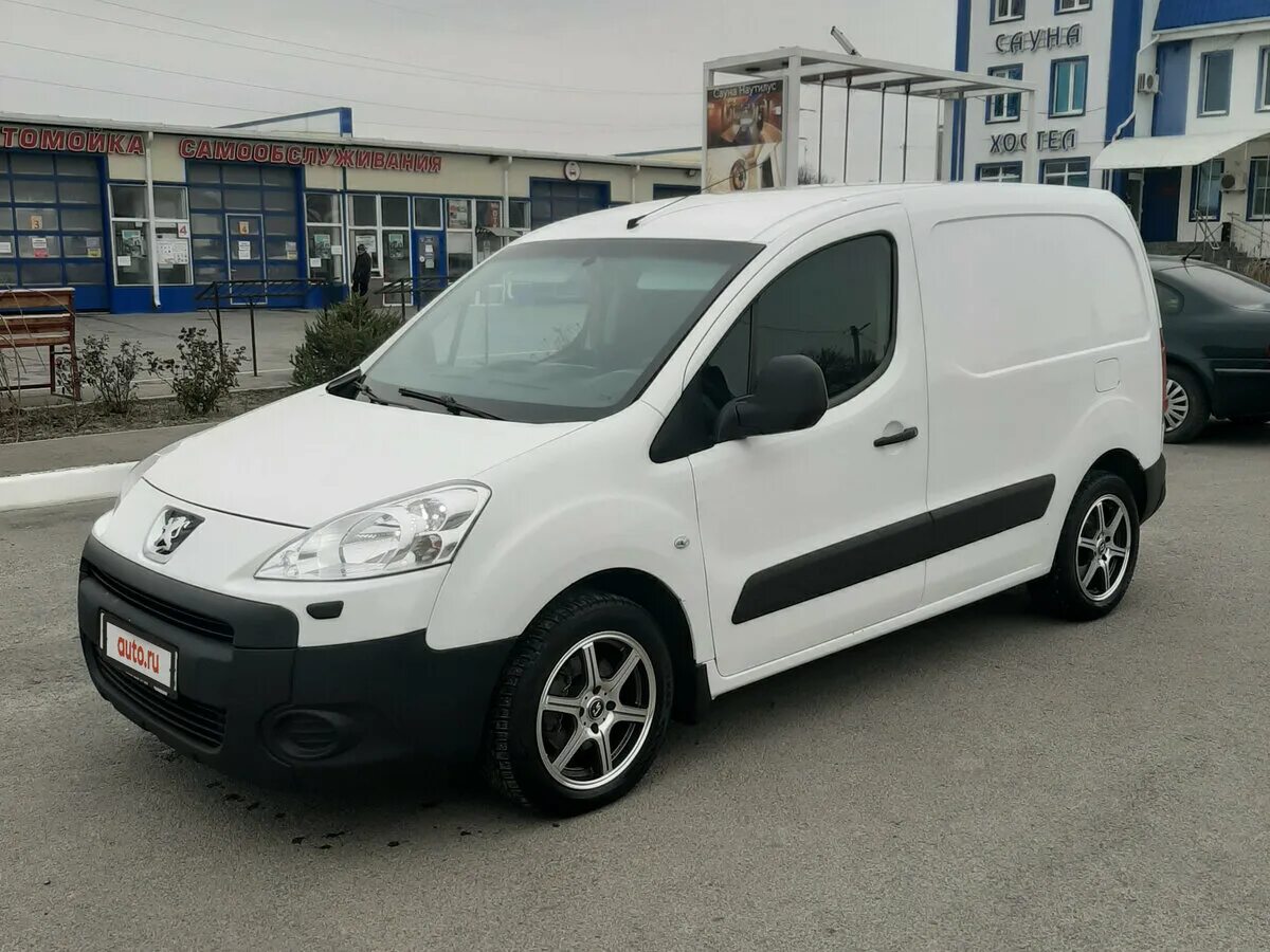Авито партнер. Peugeot partner 2009. Ситроен берлинго 2010 года цена. Авито партнер. Peugeot partner 2011.