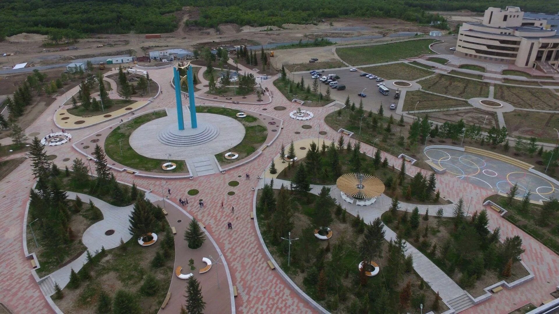 Республика казахстан г усть каменогорск. Республика казахстан г усть каменогорск. Усть-каменогорск площадь ленина. Площадь усть каменогорска. Казахстан город усть-каменогорск.