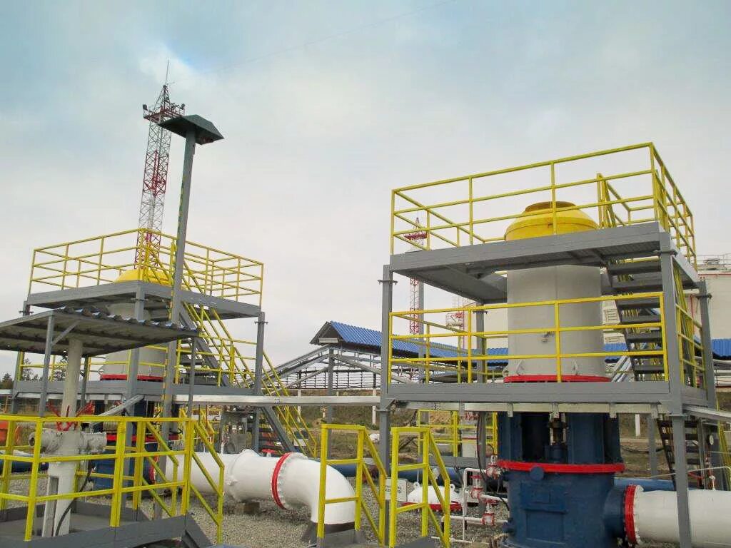 Площадка транснефть. Подпорный насосный агрегат нпс. подпорный насосный агрегат транснефть. нефтеперекачивающая станция транснефть. подпорный насос транснефть.