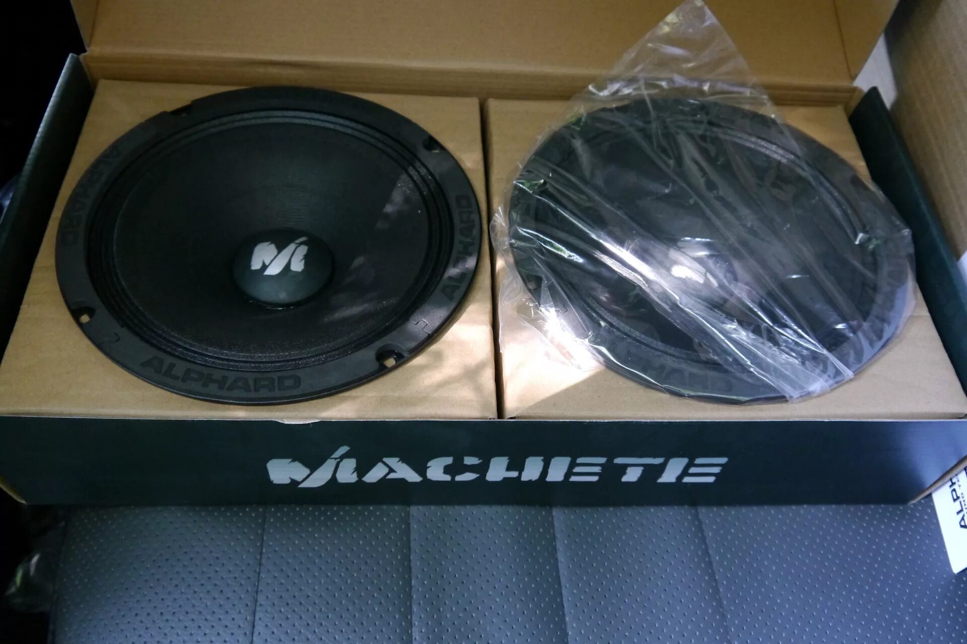 Machete mlh. Mw 80 alphard. machete mw80 овалы. machete mw-80. machete 16 динамики.