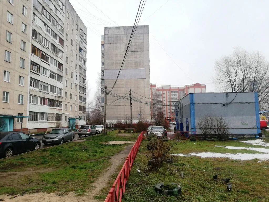 Строителей 5 3. Ярославская 8. строителей.