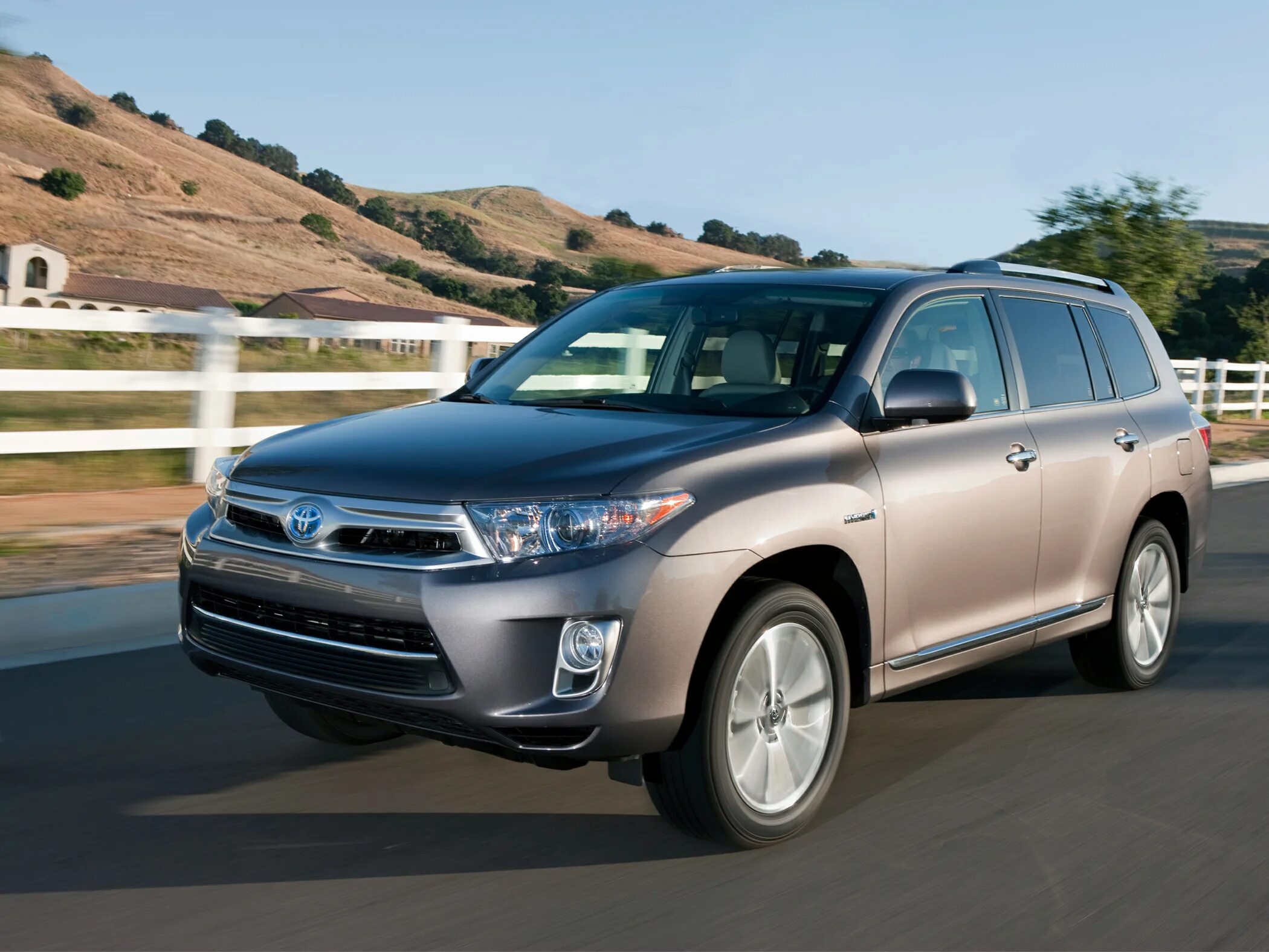 Toyota highlander hybrid 2010. Toyota highlander 2010. Тойота хайлендер 2. Toyota highlander 2021. Тойота хайлендер.