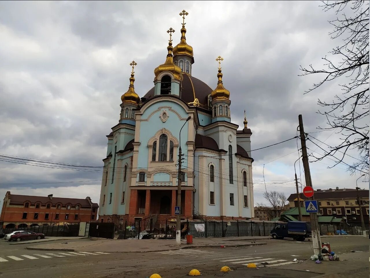 Покрова пресвятой богородицы красносельская. Мариуполь храм покрова божьей матери.