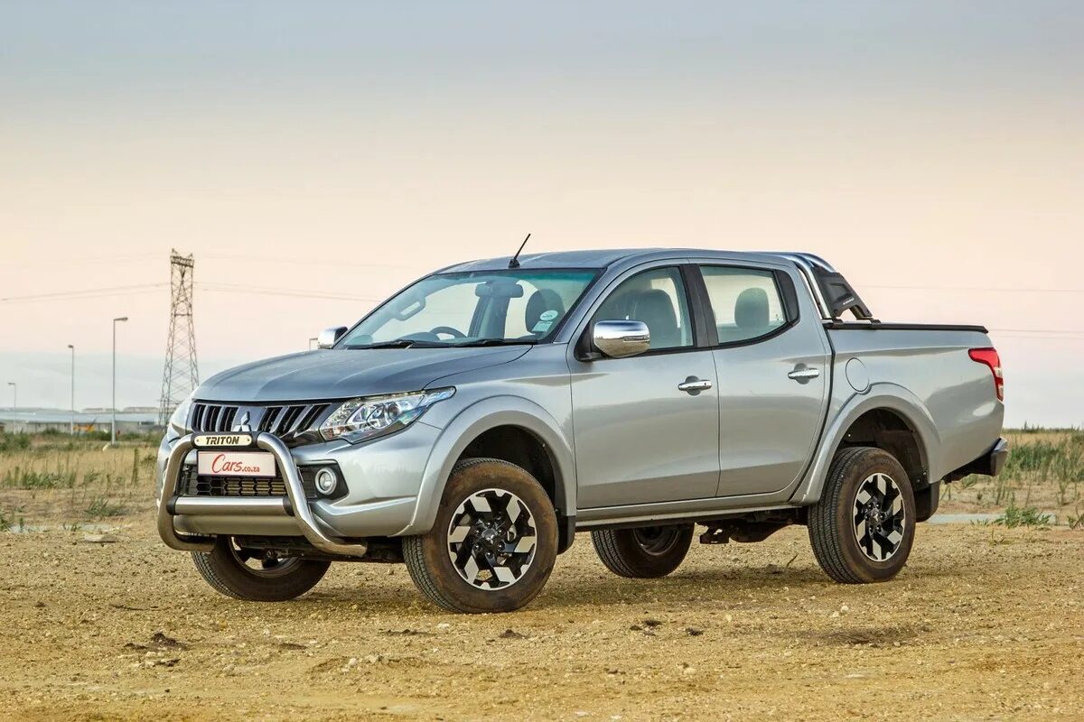 Mitsubishi l200. Митсубиси л200 2018. Mitsubishi l200 2018. Mitsubishi l200 2.4 2018 год.