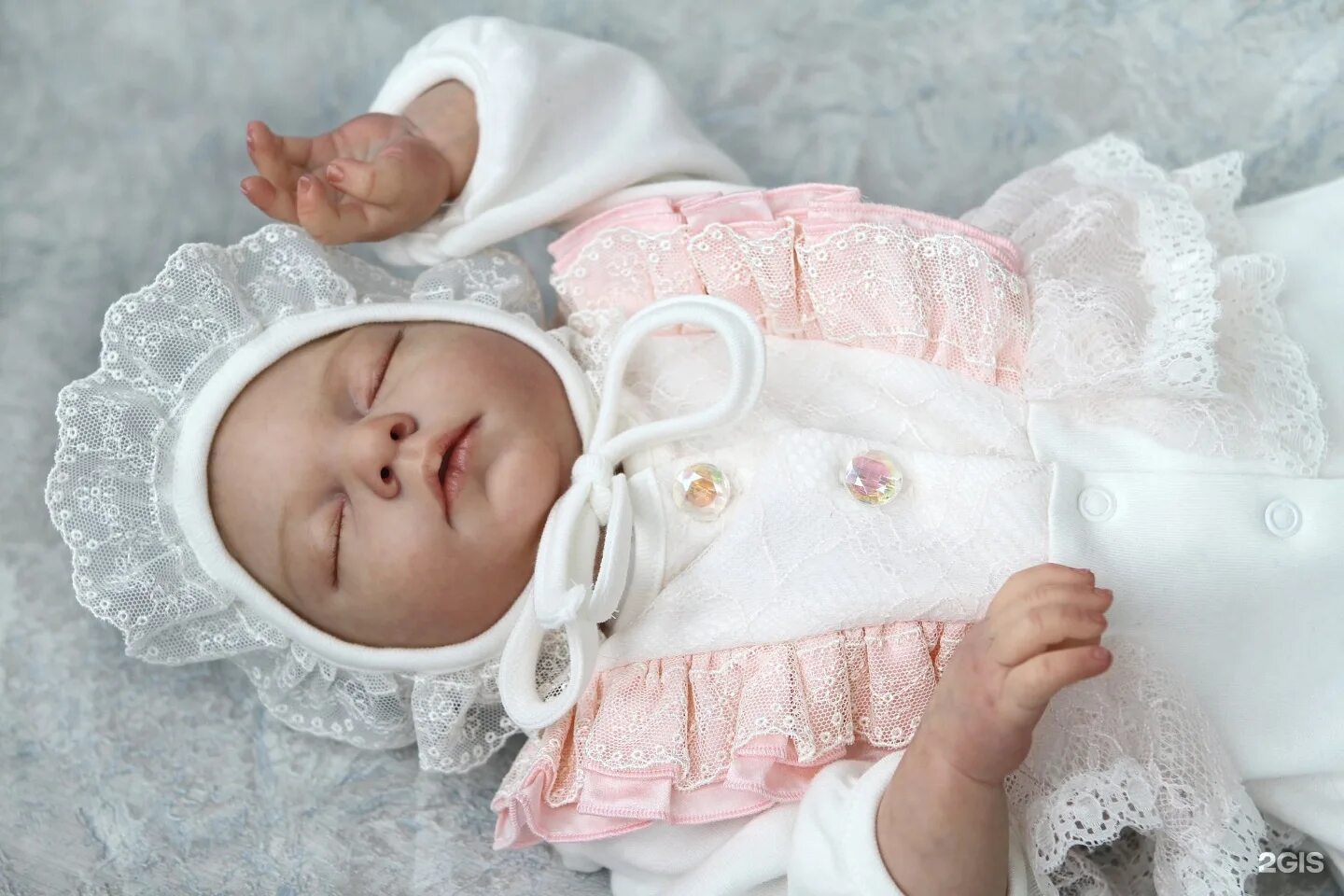 Платье на выписку для девочки. Костюм на выписку для новорожденных девочку. Одежда на выписку. Нарядный конверт на выписку. Одежда для новорожденных девочек на выписку.