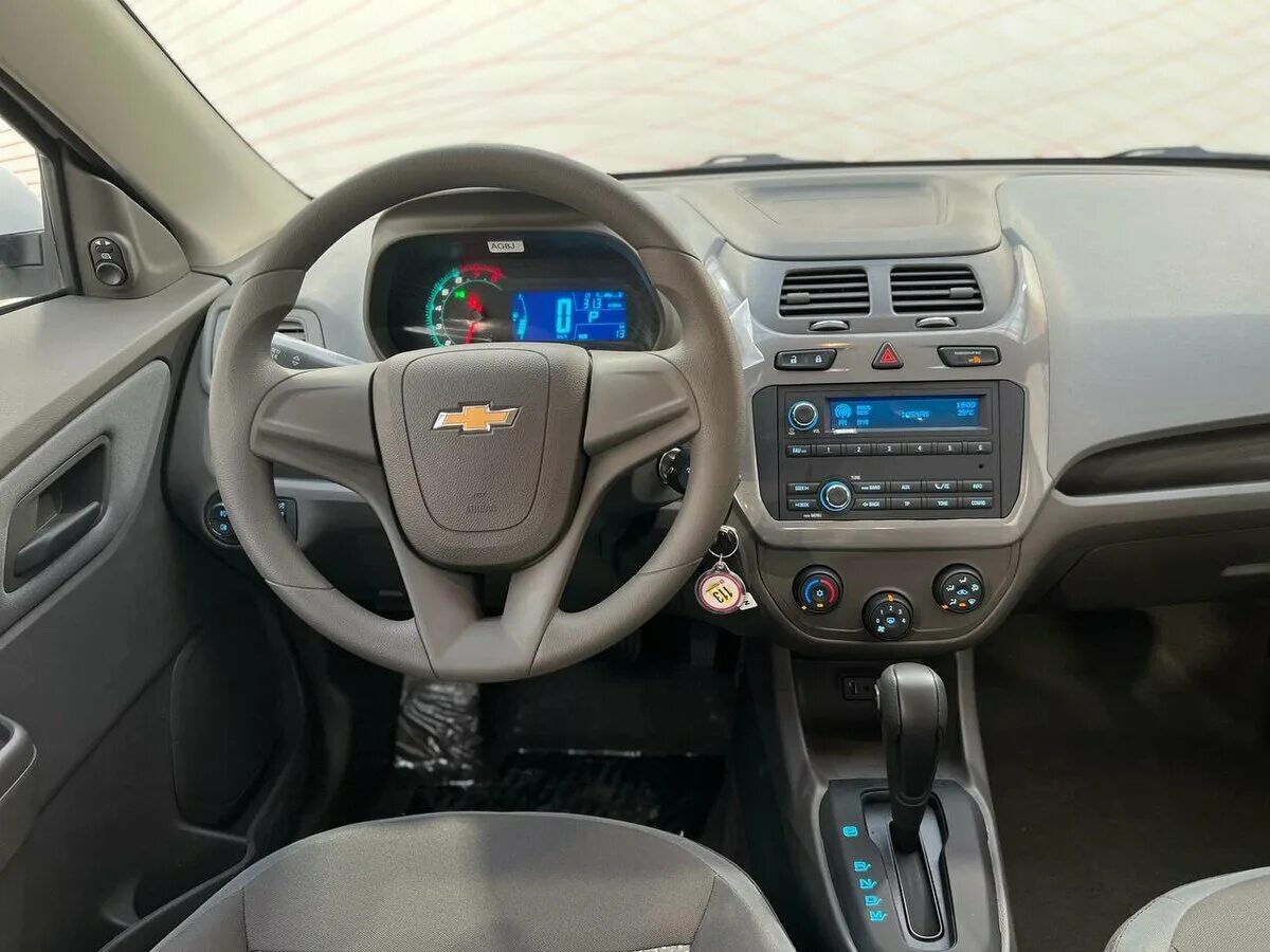 Cobalt 2025. Chevrolet cobalt 2025. chevrolet cobalt 2025 салон. шевроле кобальт 2025 новый. шевроле кобальт 2025 салон.