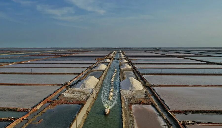 Садочная соль. Выпаривание соли из воды. Добыча поваренной соли. Добыча соли из морской воды. Добыча соли выпариванием.