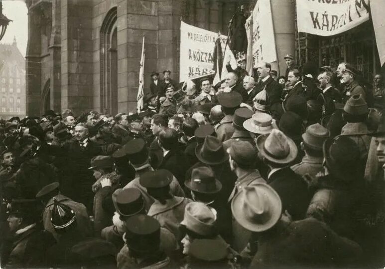 Революция 1918 1919. Революция в Австро-Венгрии 1918. Революция в Венгрии 1918. 1919 — Провозглашена венгерская Советская Республика.. Венгерская революция 1919.