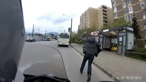 Водитель опоздал