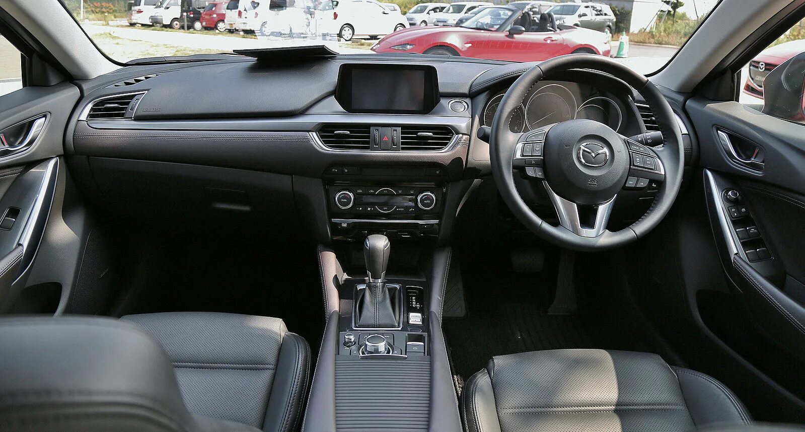 Mazda Atenza 2017 салон. Mazda 6 2012 gl. Mazda Atenza 2019 салон. Mazda 6 Atenza 2019 Interior.