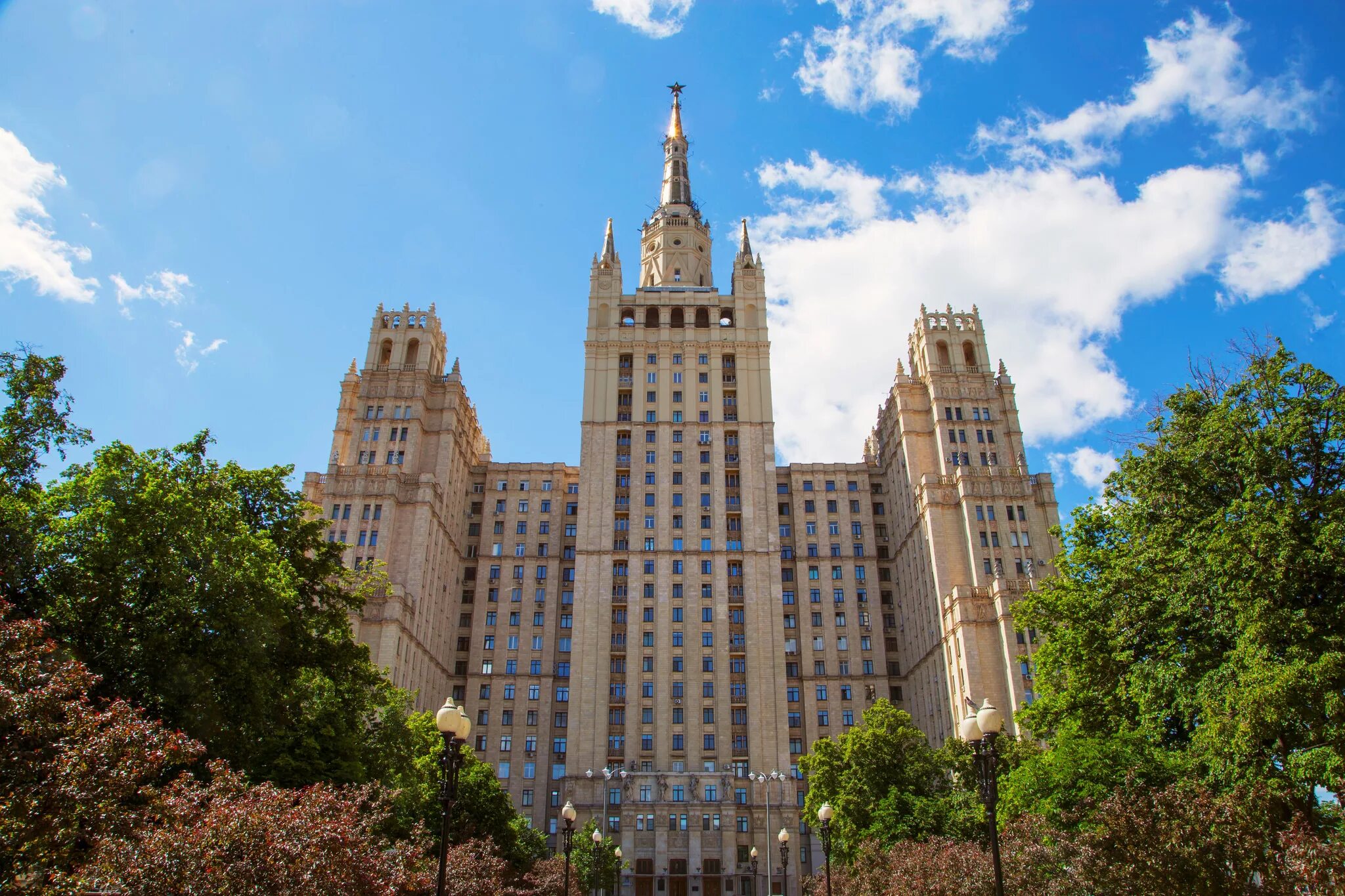 Высотка 1. Москва кудринская площадь 1 сталинские высотки. высотка на кудринской. сталинская высотка на кудринской площади в москве. высотка, москва, кудринская площадь.