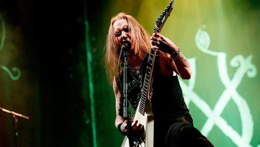 Children of bodom алекси лайхо. Хим финская группа. Вокалист группы хим. Him финская рок-группа. Хим финская группа.