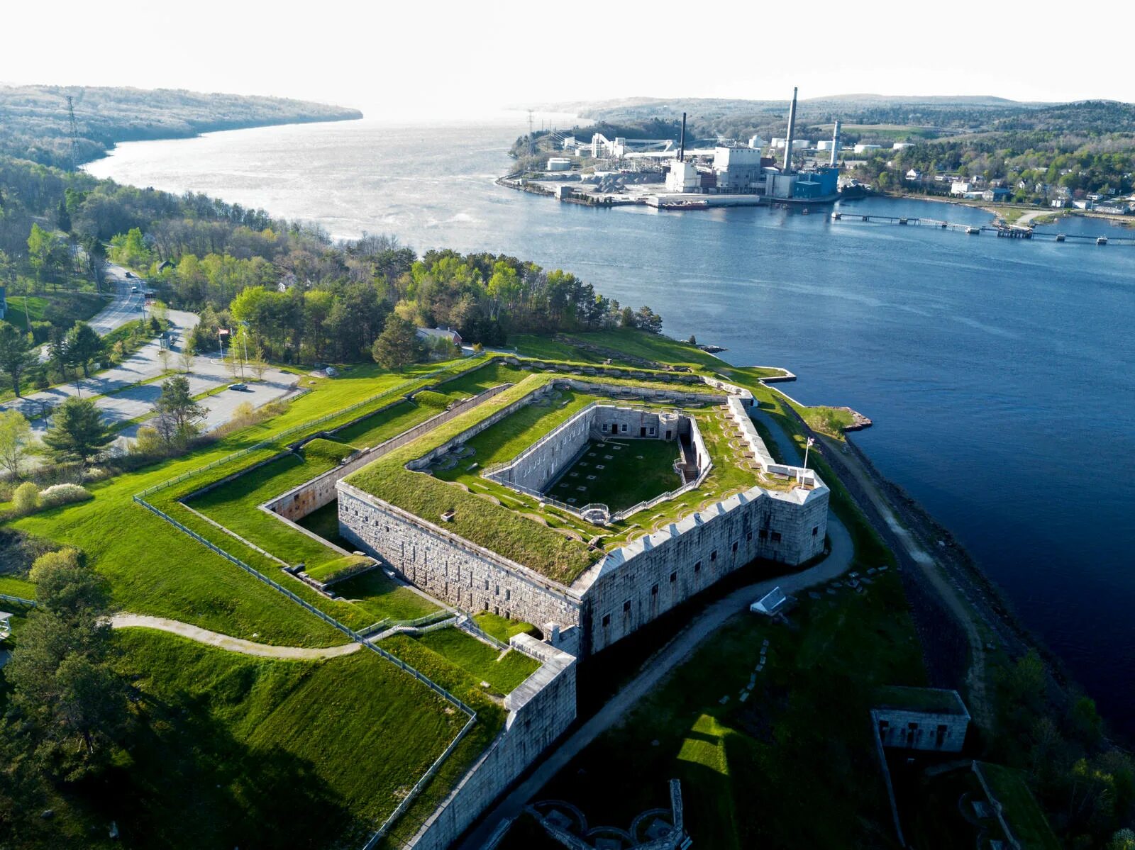 Хранилище форт нокс. Берег нокса. Форты кронштадта. Форт горджес. Портленд харбор.