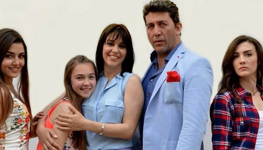 Ddizi dizi. Ddizi dizi. Ddizi dizi. Эюбова севда с. Dizi.