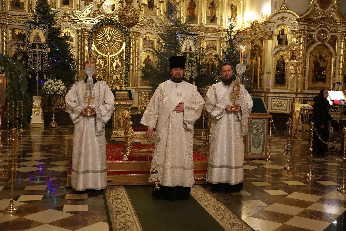 Чин изобразительных. Крещенский сочельник последование службы царские часы. Чин изобразительных. Чинопоследование изобразительных. Псмб библия.