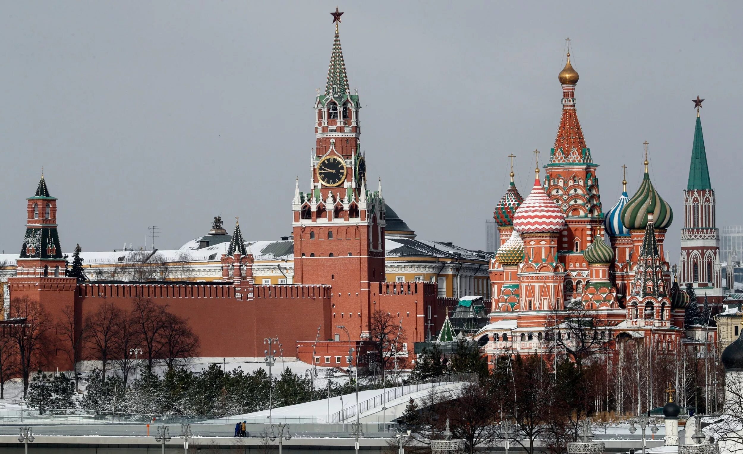 Кремль. Кремль Москва. Кремль фото Москва. Москва Кремль изнутри. The kremlin has been