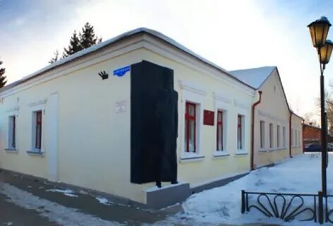 Комендантский дом 1