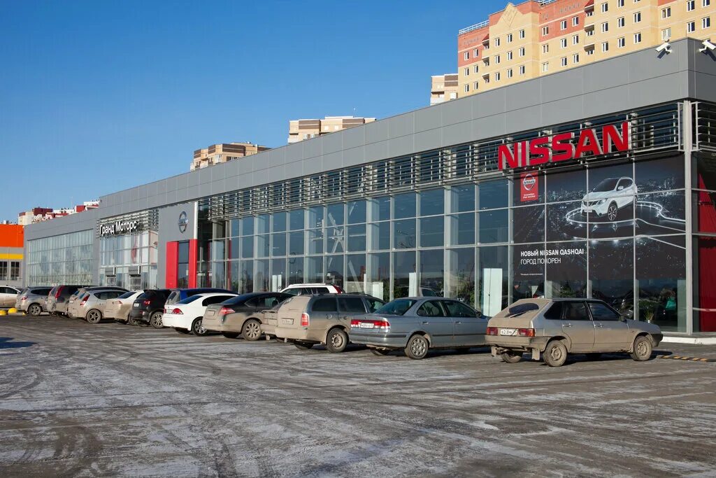 Гранд моторс тюмень. Хабаровск автомир ниссан. Тюмень, ул. Тойота тюмень юг. Ниссан тюмень.