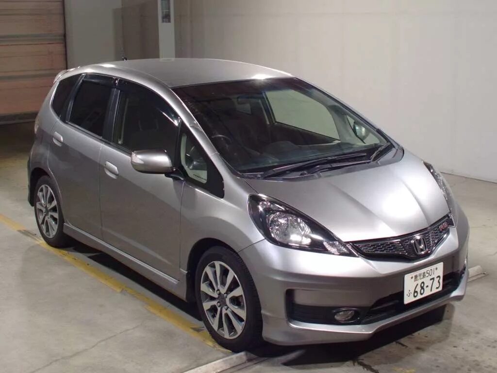 Хонда фит из японии. Хонда фит Япония. Honda Fit RS 2012. Honda Fit 1.5 Japan. Хонда фит 2012 вагон.